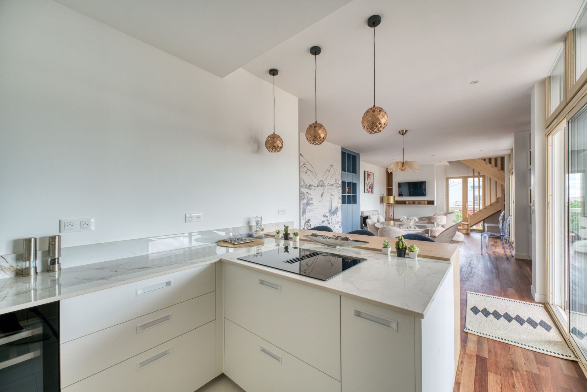 luxury apartment 5 Rooms for sale on ROYAN (17200)