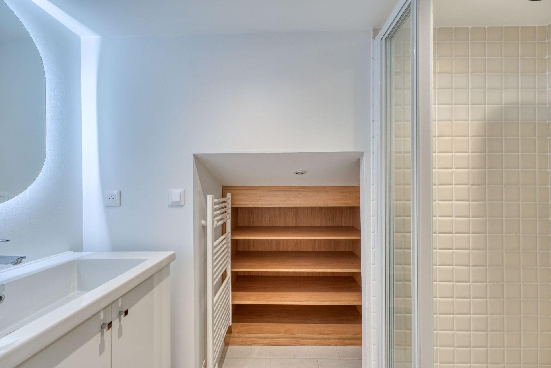 luxury apartment 5 Rooms for sale on ROYAN (17200)