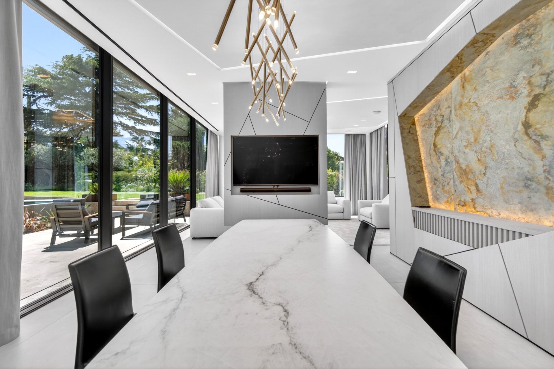 maison contemporaine 8 Pièces en vente sur CAP D ANTIBES (06160)