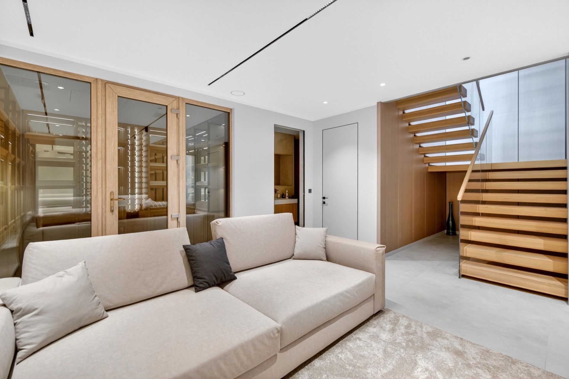 maison contemporaine 8 Pièces en vente sur CAP D ANTIBES (06160)