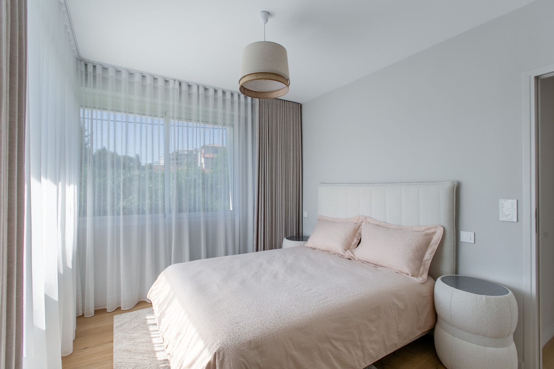 contemporary house 8 Rooms for sale on CAP D ANTIBES (06160)