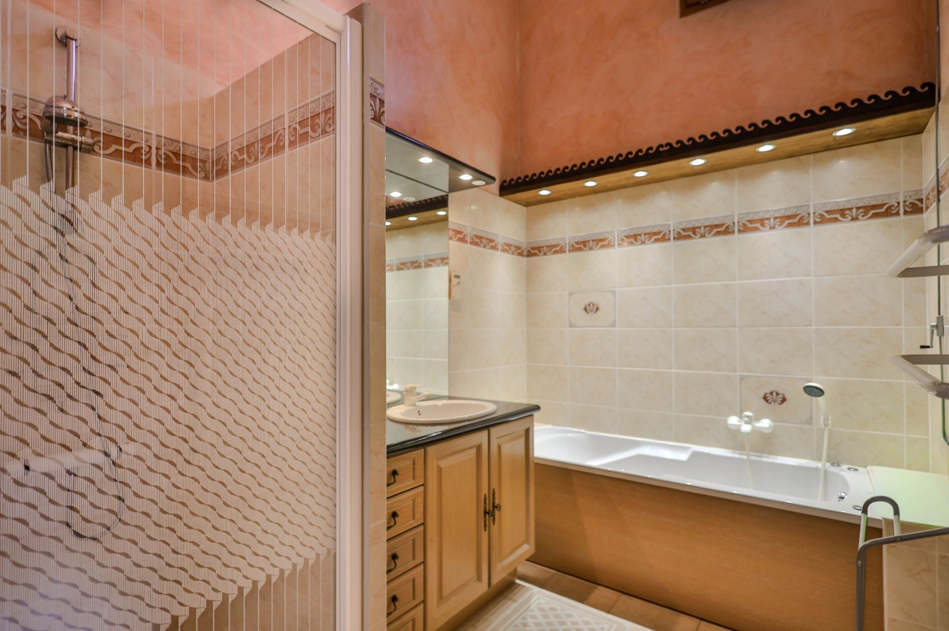 maison de luxe 8 Pièces en vente sur MONIEUX (84390)