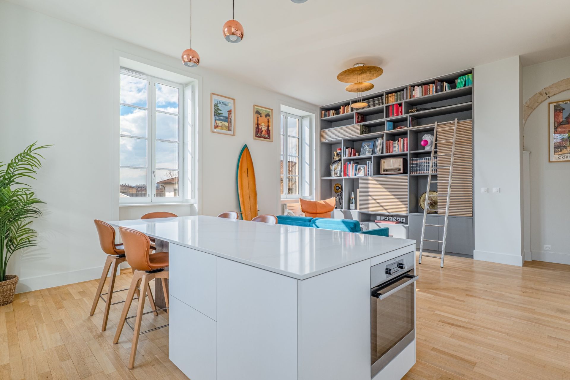 luxury apartment 3 Rooms for sale on LYON (69005)
