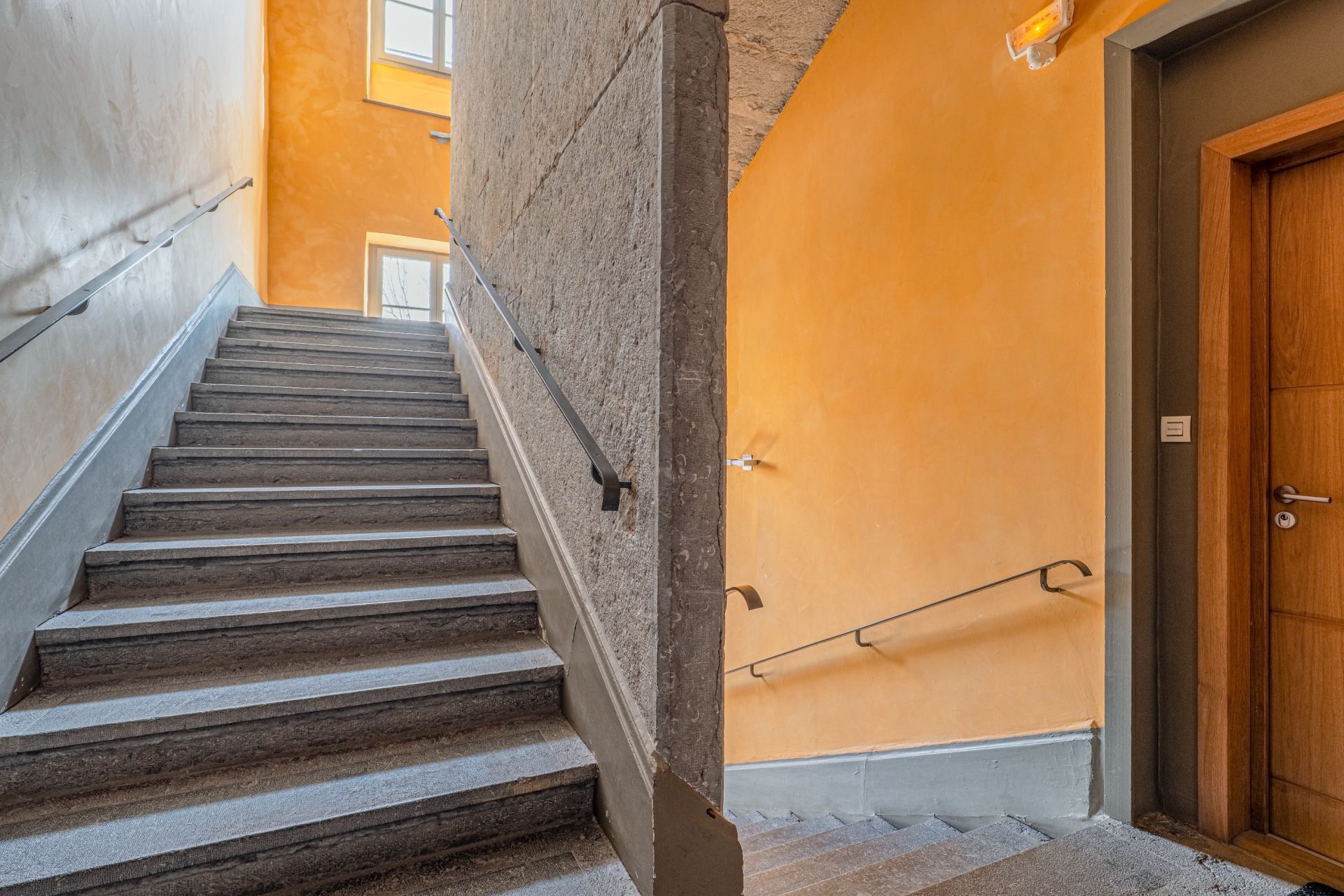 luxury apartment 3 Rooms for sale on LYON (69005)