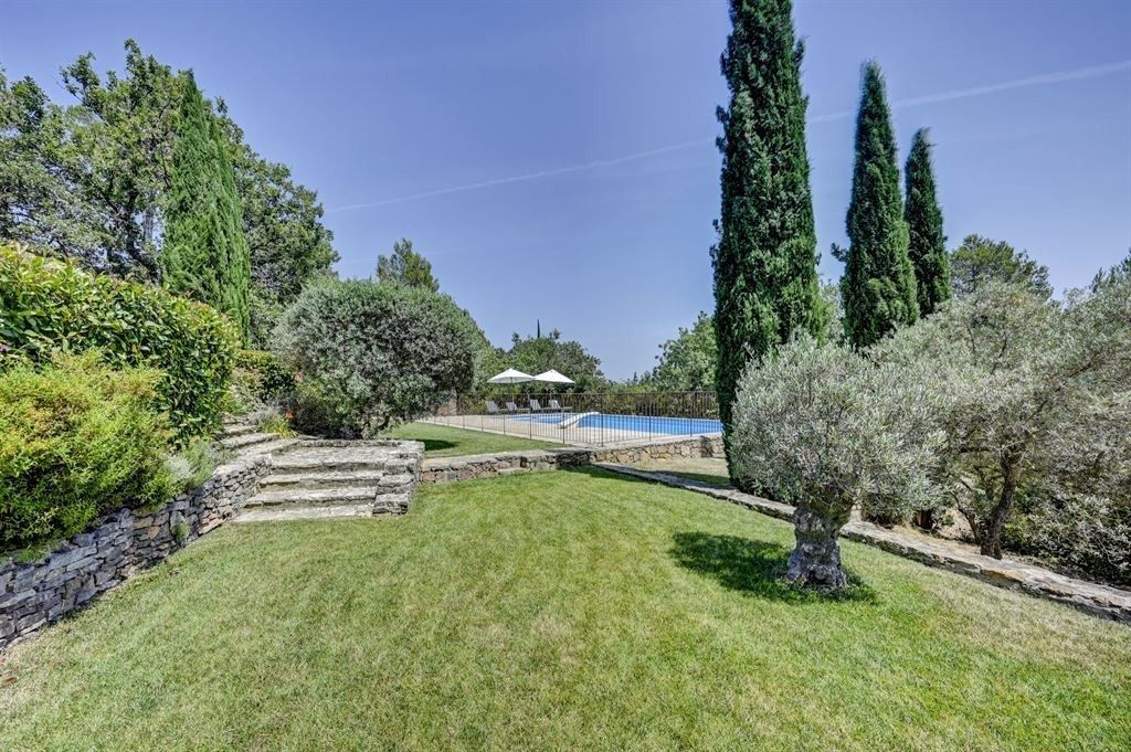 maison de luxe 7 Pièces en vente sur ST MAXIMIN LA STE BAUME (83470)