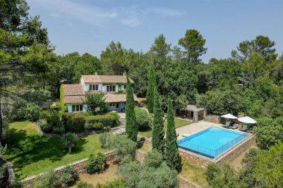 Vente Maison de luxe Saint-Maximin-la-Sainte-Baume 7&nbsp;Pièces 171&nbsp;m²