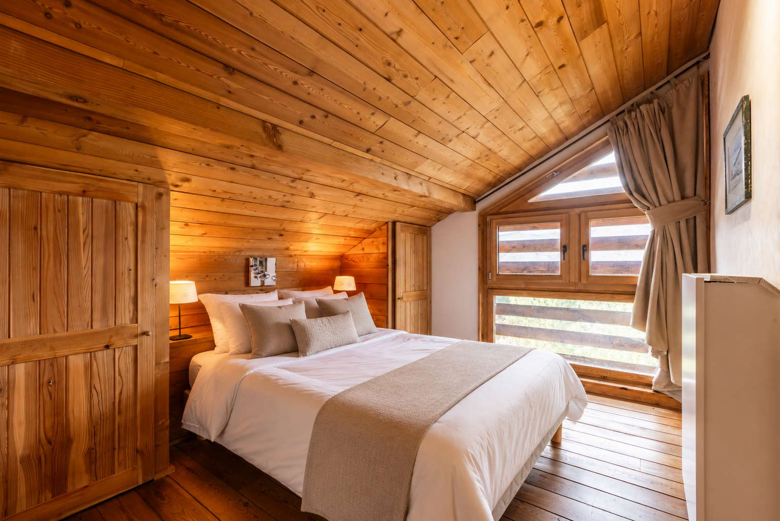 luxury chalet 5 Rooms for seasonal rent on L ALPE D HUEZ (38750)