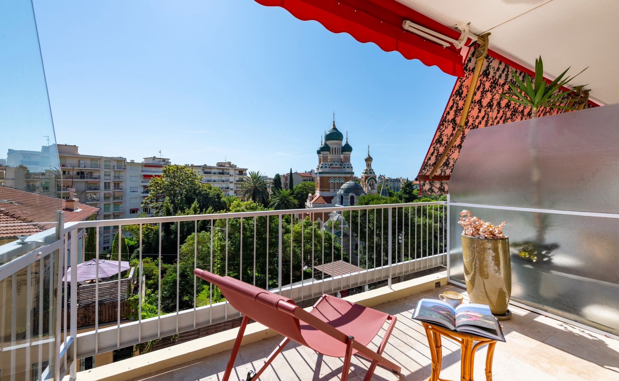 luxury apartment 3 Rooms for sale on NICE (06000)