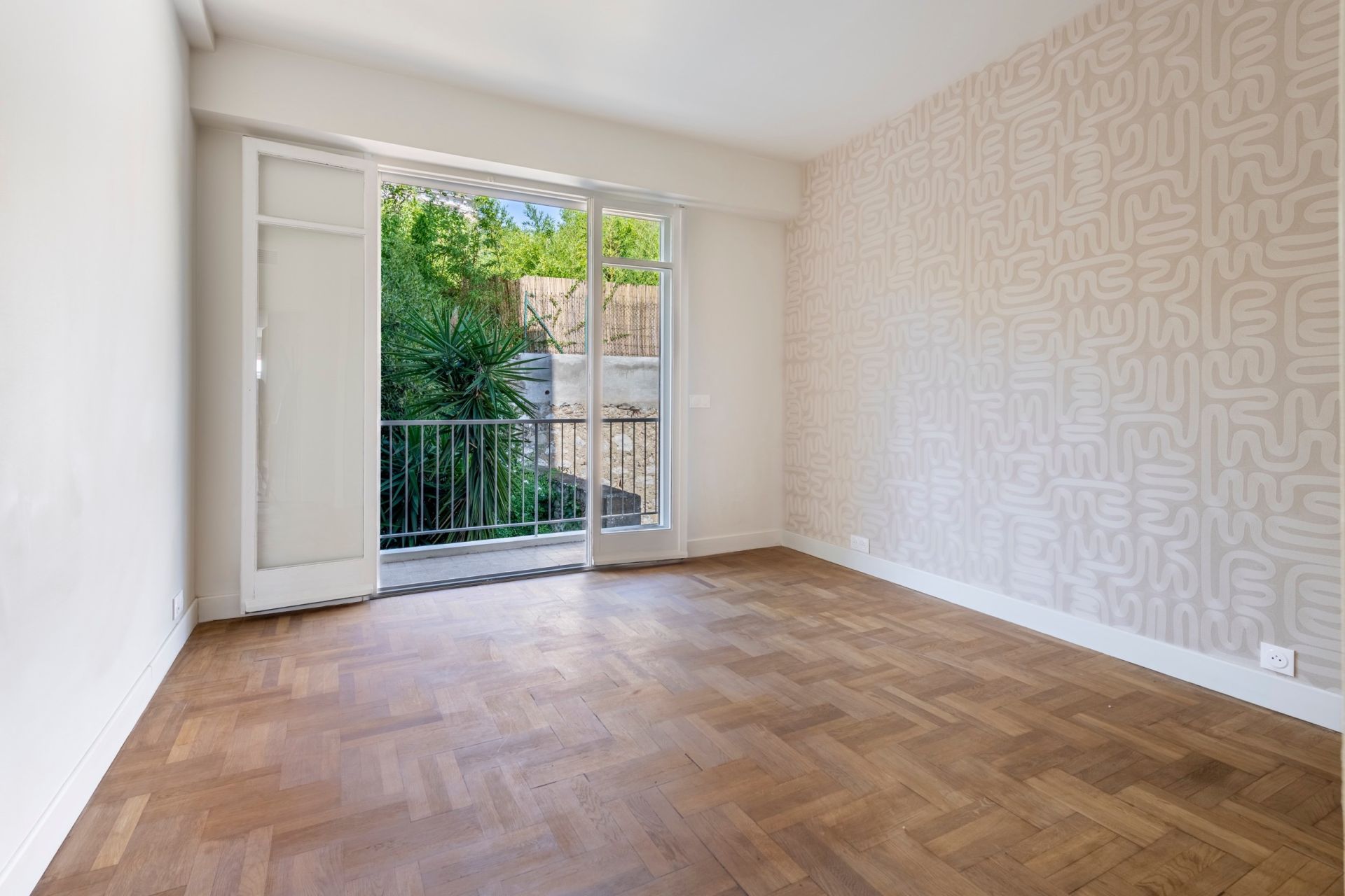 luxury apartment 3 Rooms for sale on NICE (06000)