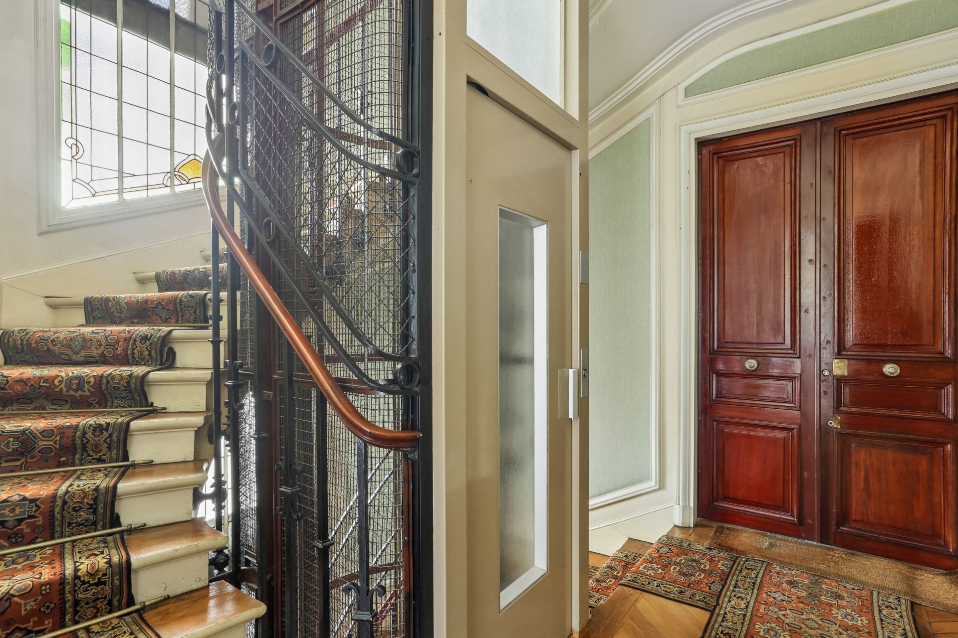 luxury apartment 6 Rooms for sale on PARIS (75009)