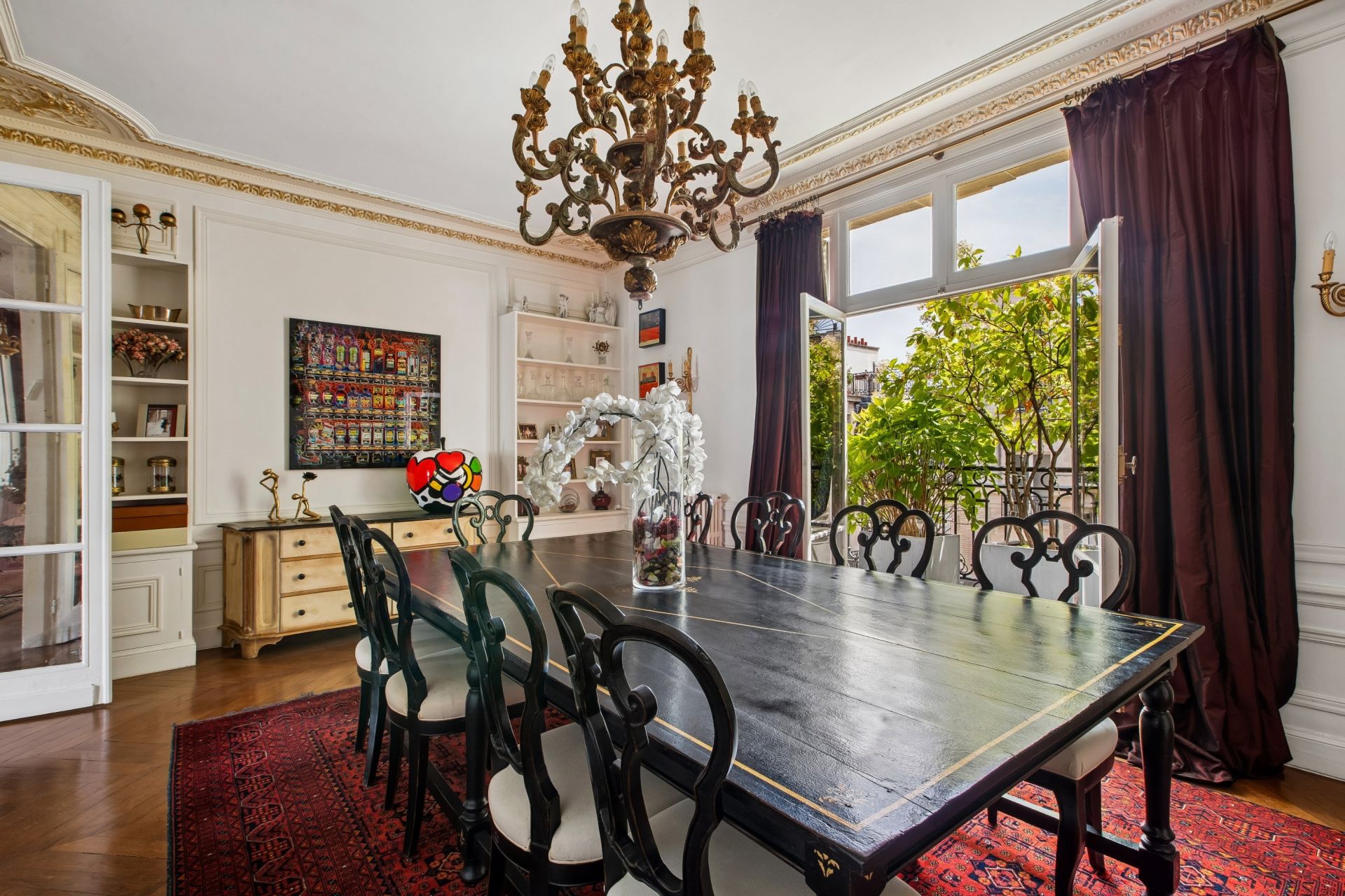 luxury apartment 7 Rooms for sale on PARIS (75016)