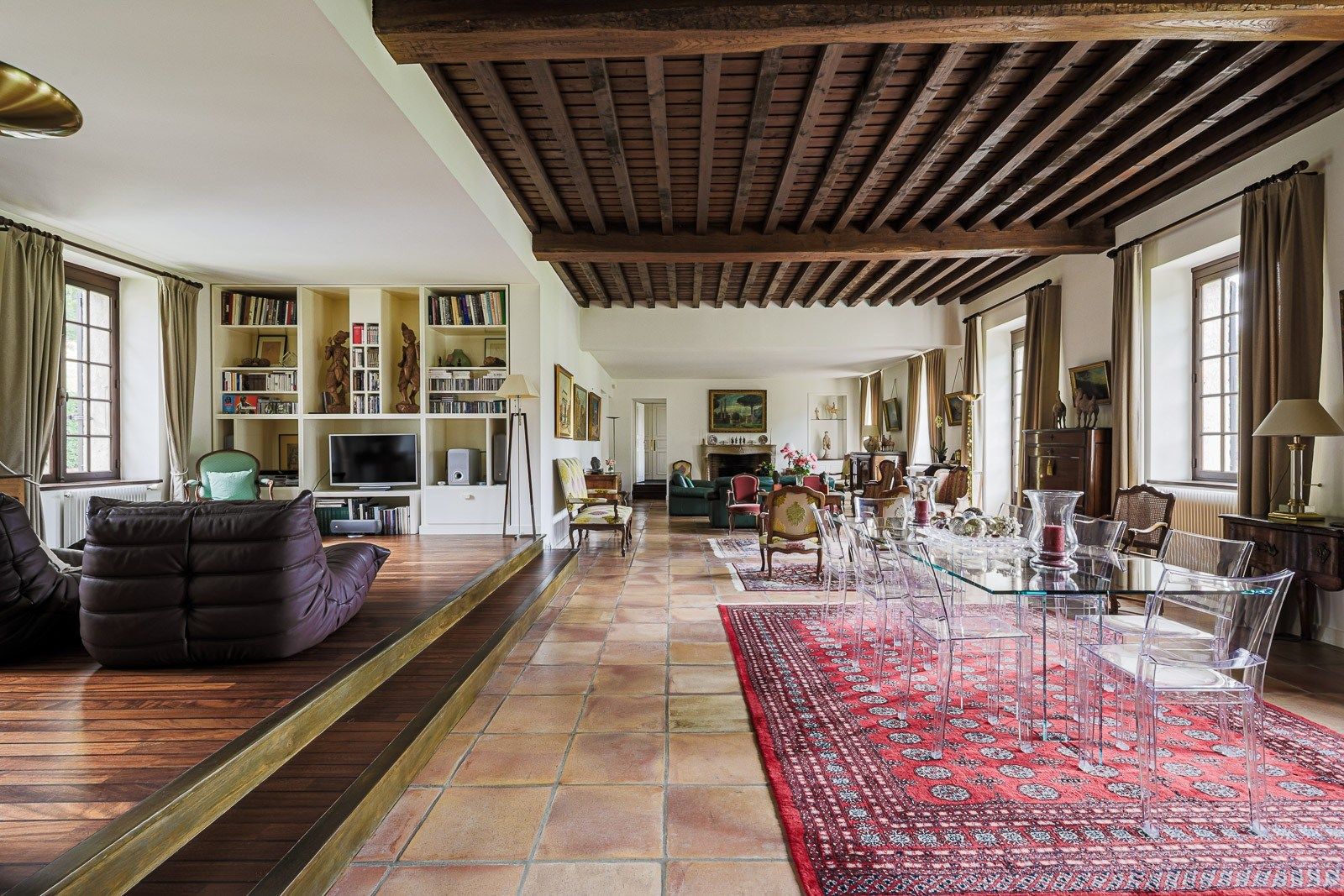luxury property 10 Rooms for sale on REAUMONT (38140)