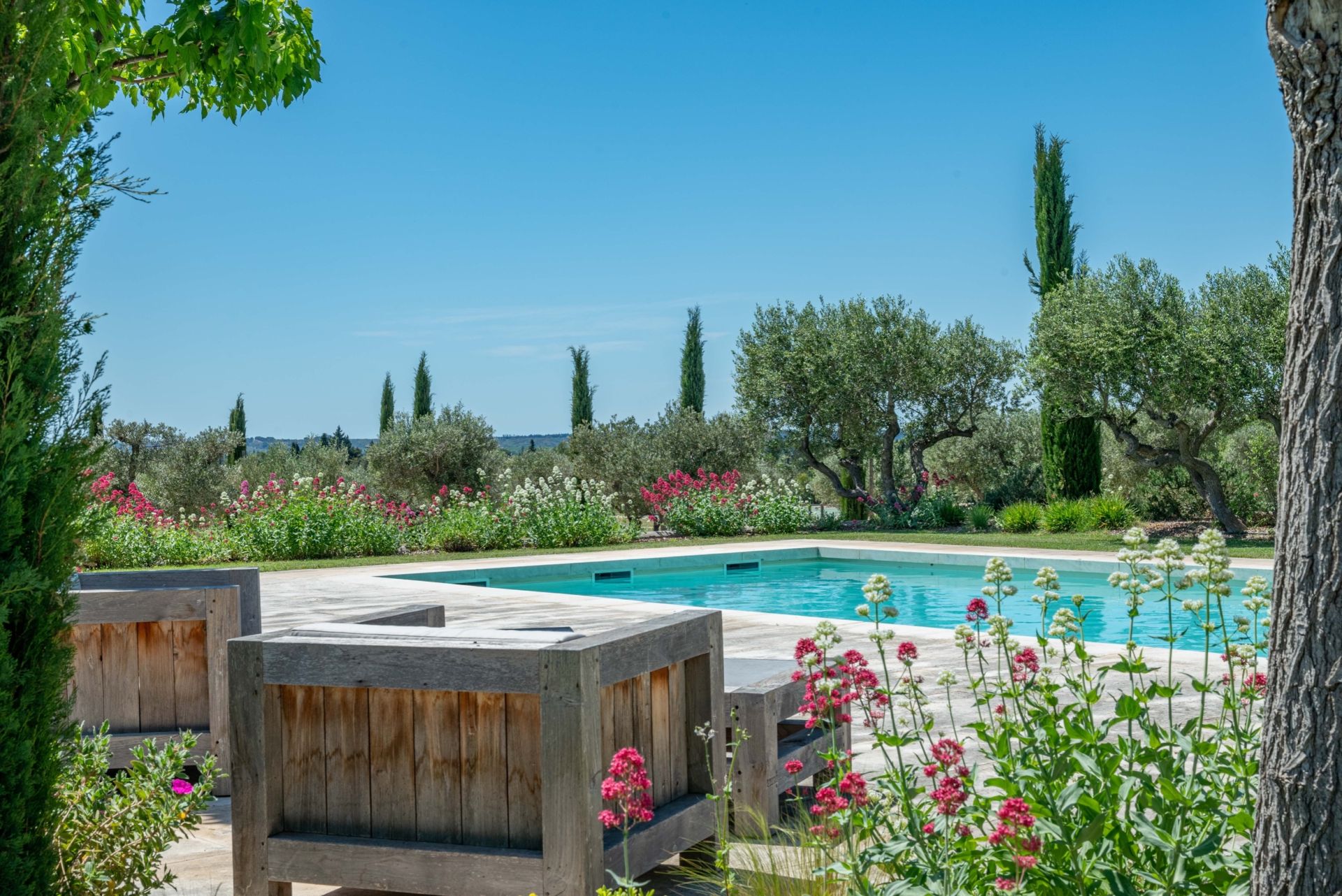 luxury house 8 Rooms for sale on MAUSSANE LES ALPILLES (13520)