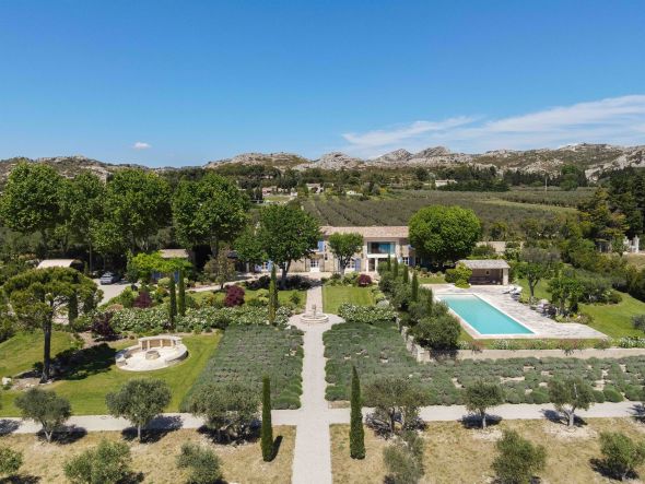 Sale Luxury house Maussane-les-Alpilles 8&nbsp;Rooms 350&nbsp;m²
