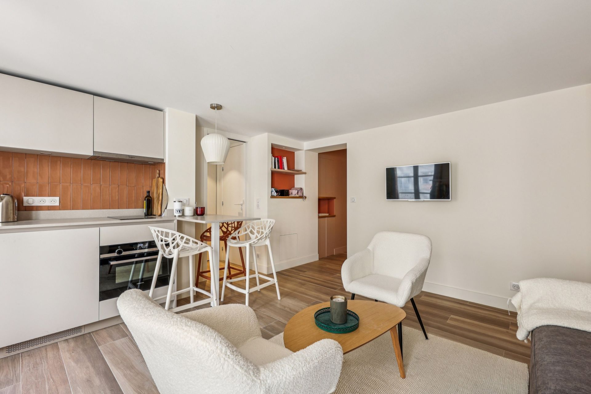 luxury apartment 2 Rooms for sale on PARIS (75001)