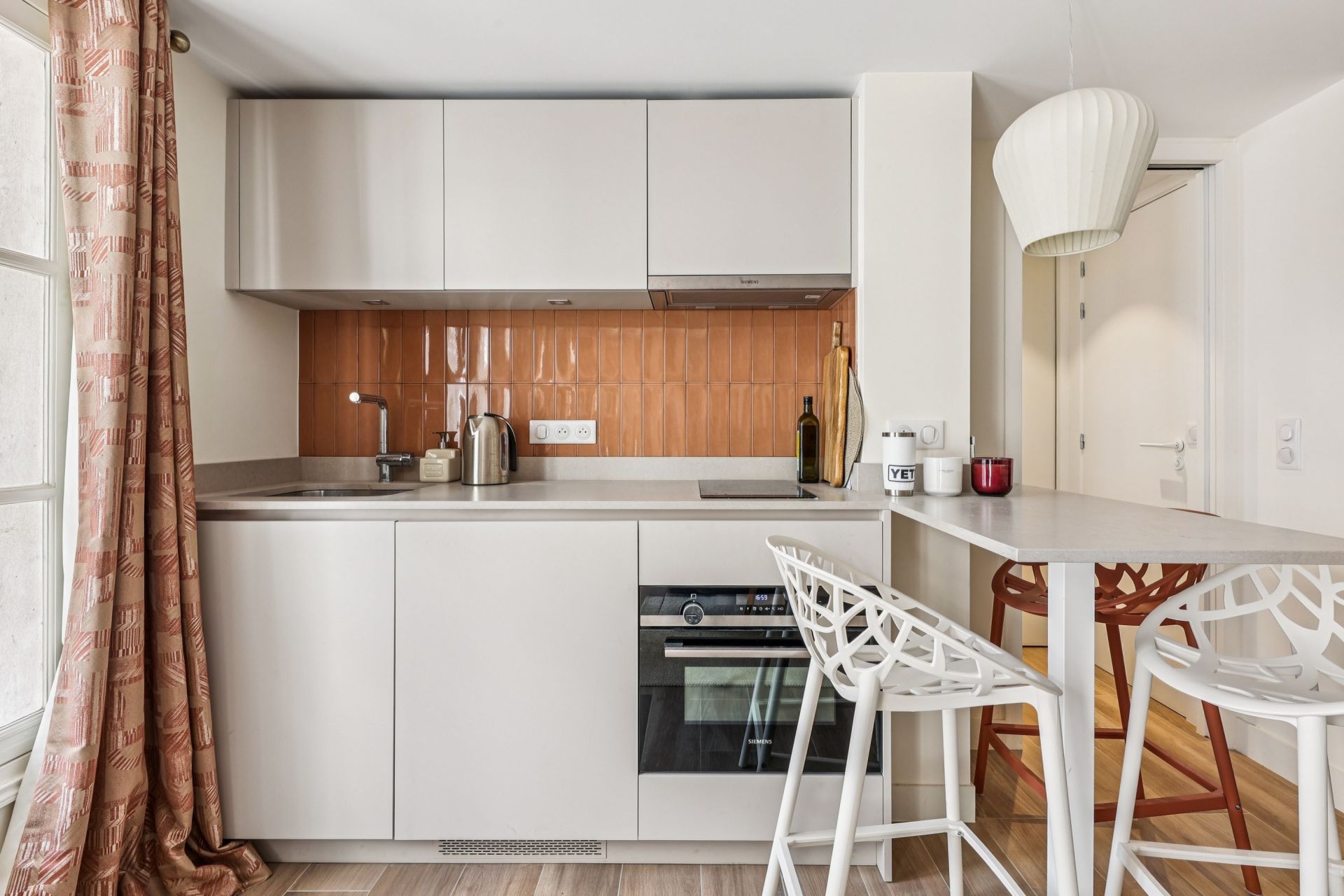 luxury apartment 2 Rooms for sale on PARIS (75001)