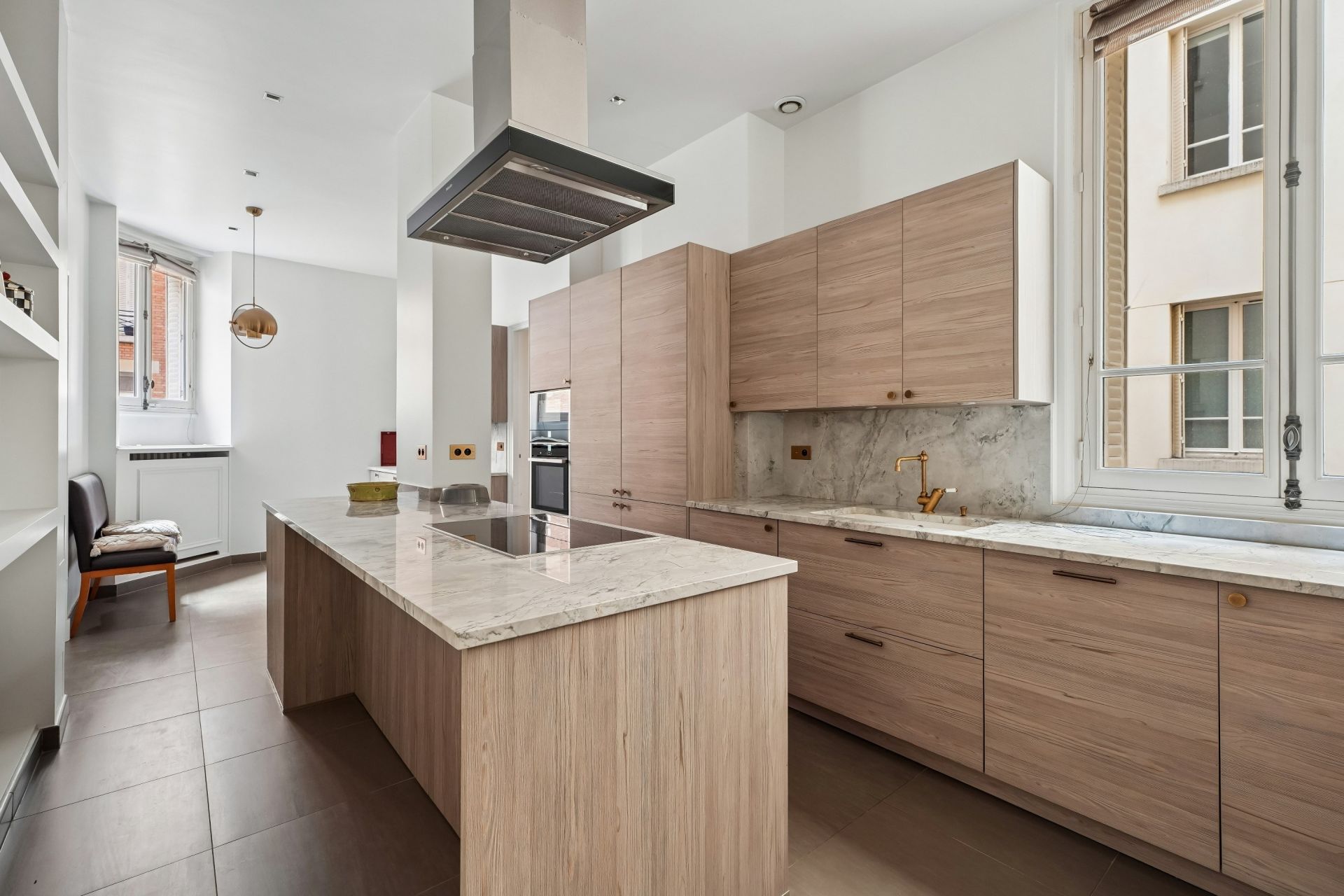 luxury apartment 8 Rooms for rent on NEUILLY SUR SEINE (92200)