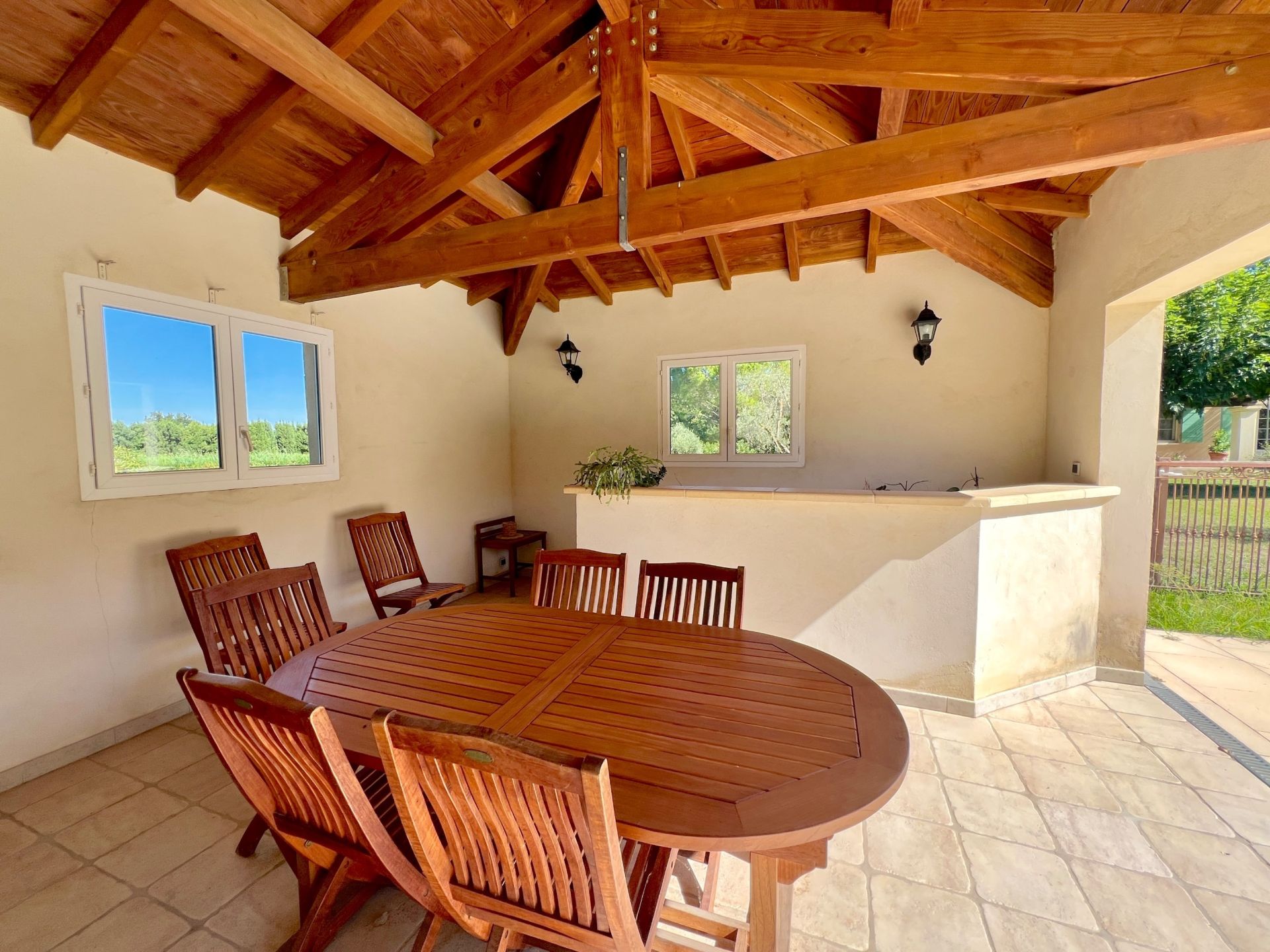 luxury traditional house 6 Rooms for sale on ST REMY DE PROVENCE (13210)