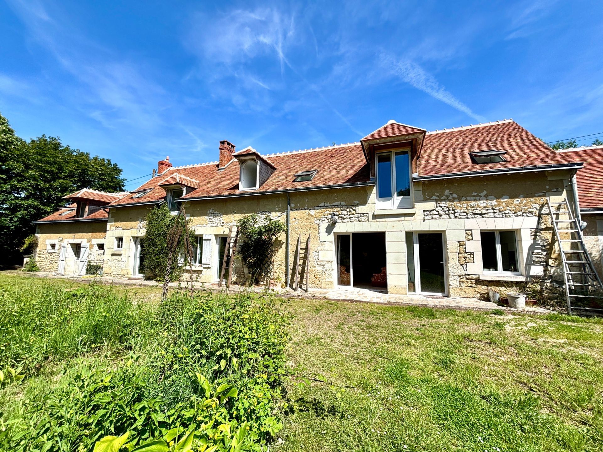 maison de luxe 9 Pièces en vente sur LIGUEIL (37240)