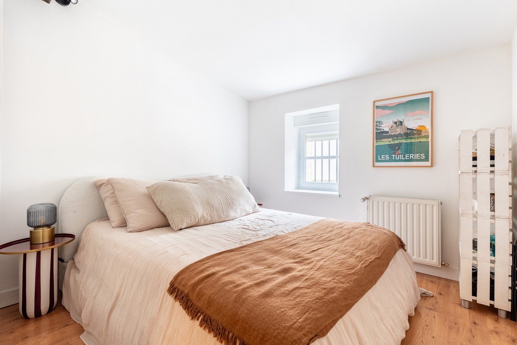 luxury apartment 4 Rooms for sale on BORDEAUX (33000)