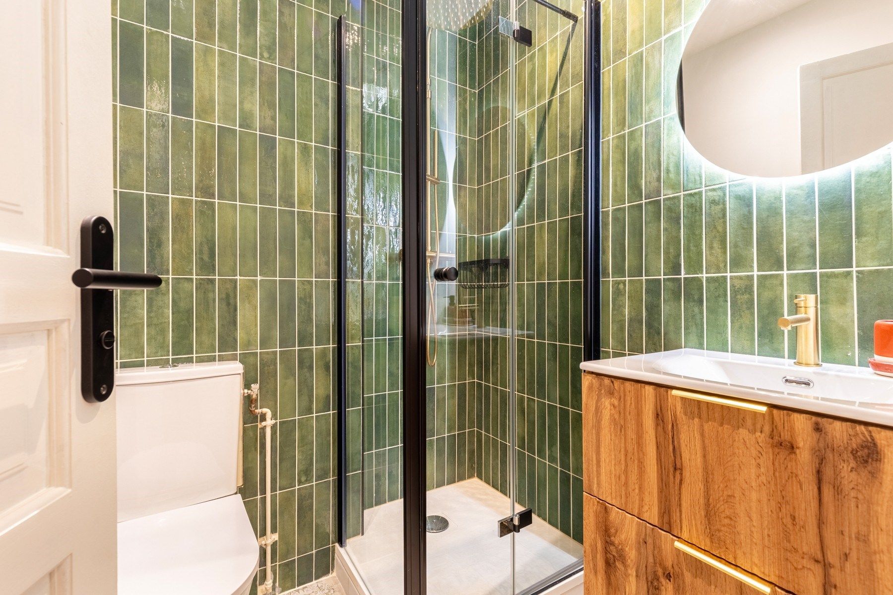 luxury apartment 4 Rooms for sale on BORDEAUX (33000)