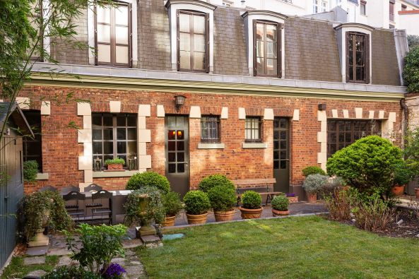 Vente Hôtel particulier Paris 16 7&nbsp;Pièces 245&nbsp;m²