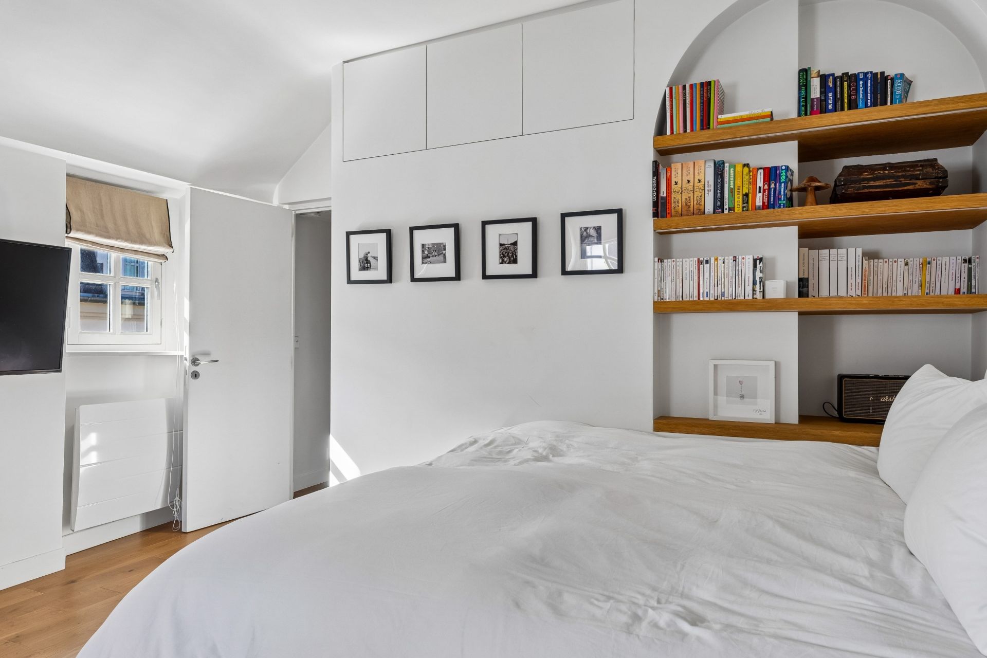 luxury apartment 2 Rooms for sale on PARIS (75018)