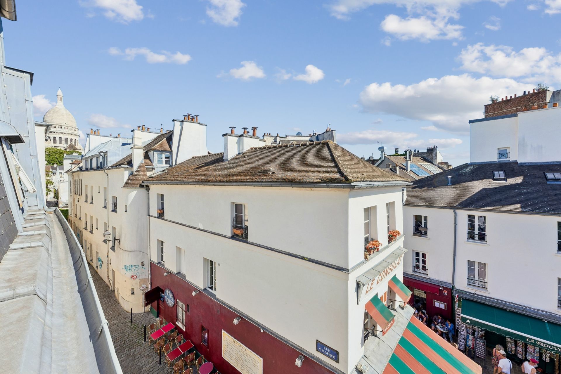 luxury apartment 2 Rooms for sale on PARIS (75018)