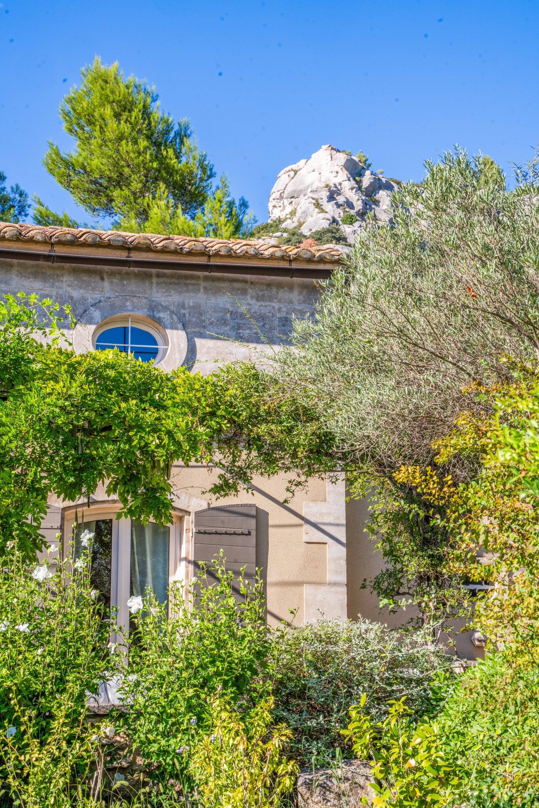 luxury house 6 Rooms for sale on LES BAUX DE PROVENCE (13520)