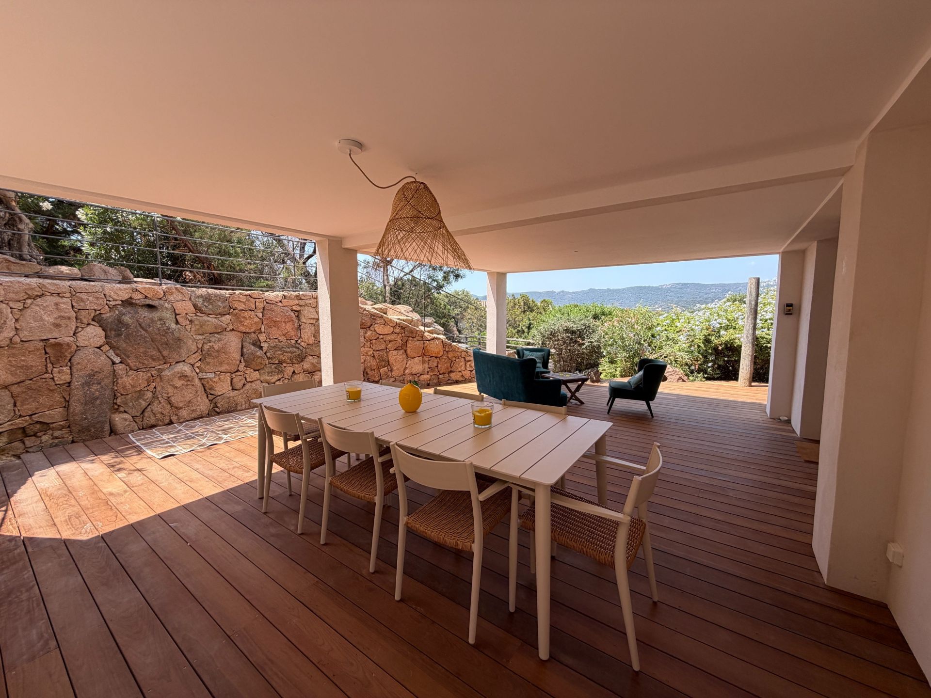 maison de luxe 6 Pièces en location saisonnière sur PORTO VECCHIO (20137)