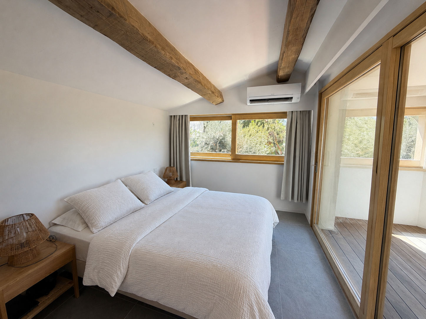 maison de luxe 6 Pièces en location saisonnière sur PORTO VECCHIO (20137)