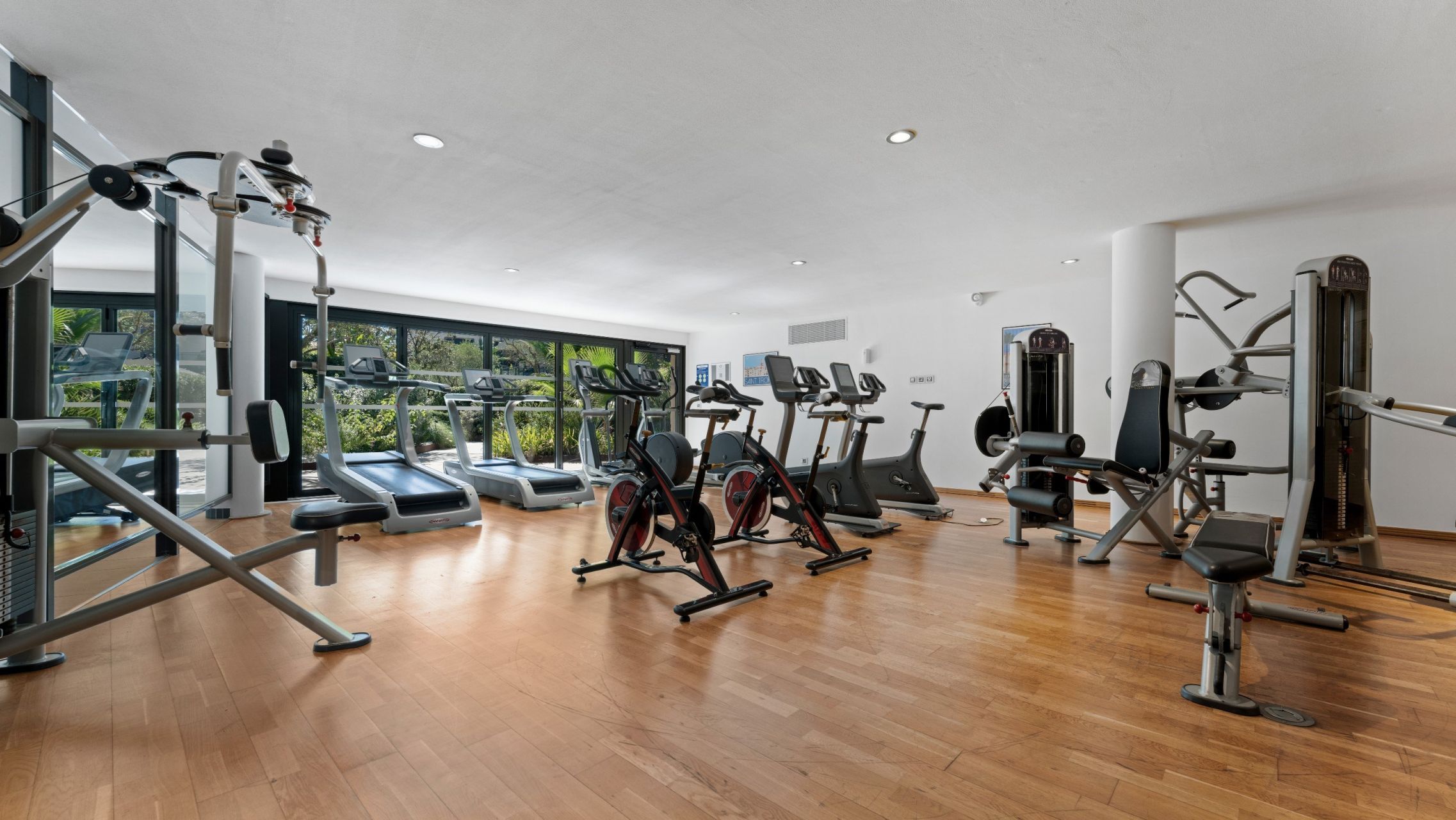 penthouse 4 Rooms for sale on ST TROPEZ (83990)