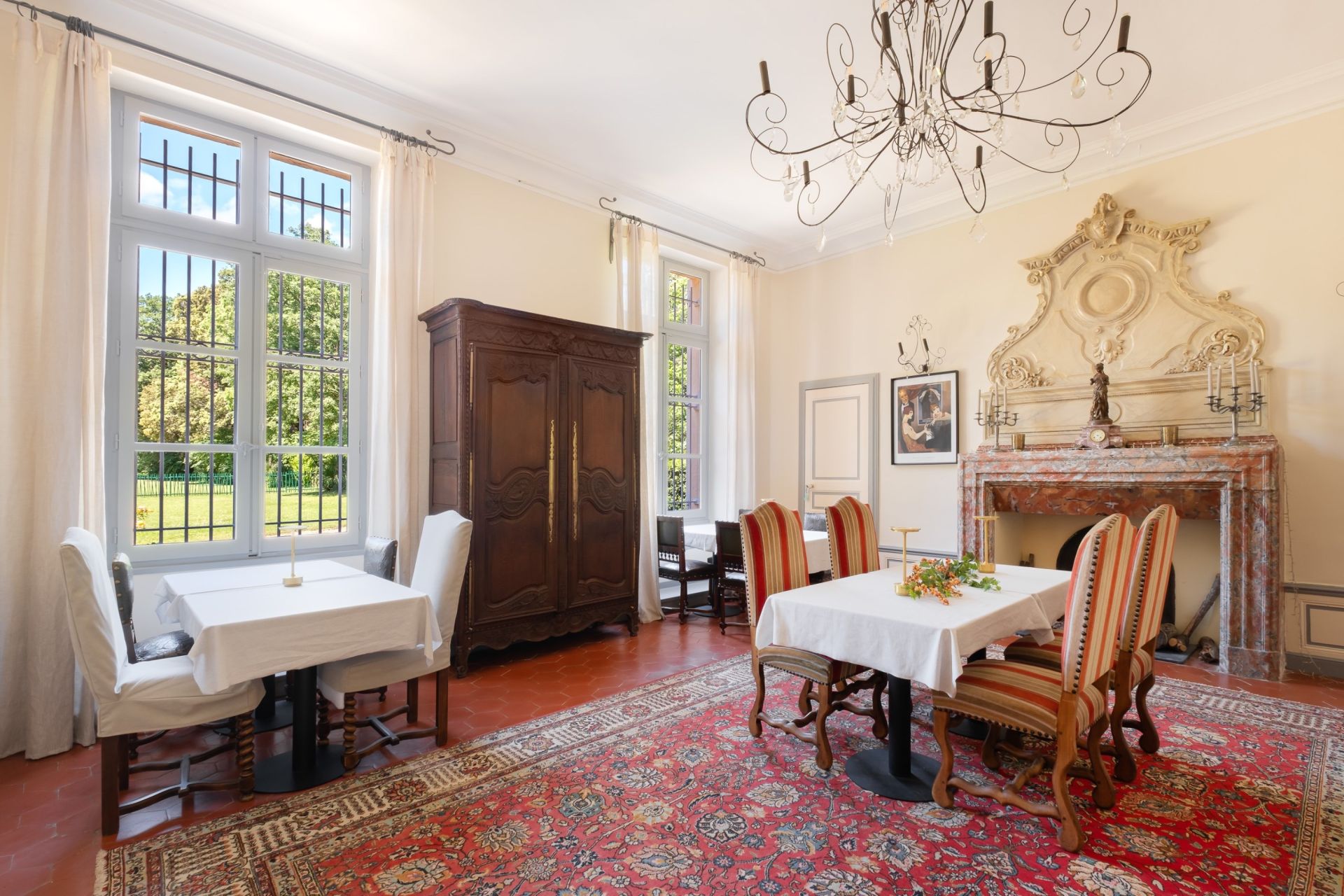 château 20 Pièces en vente sur PEZENAS (34120)