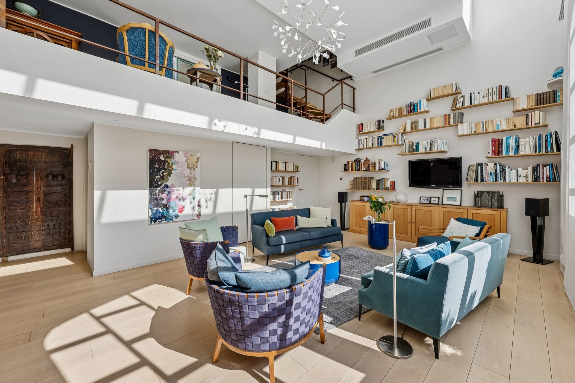 luxury apartment 6 Rooms for sale on PARIS (75016)