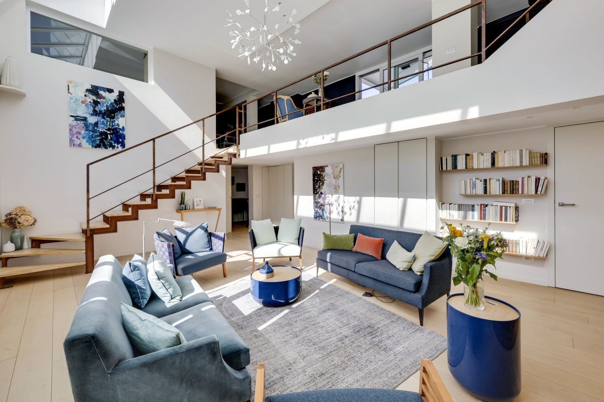 luxury apartment 6 Rooms for sale on PARIS (75016)