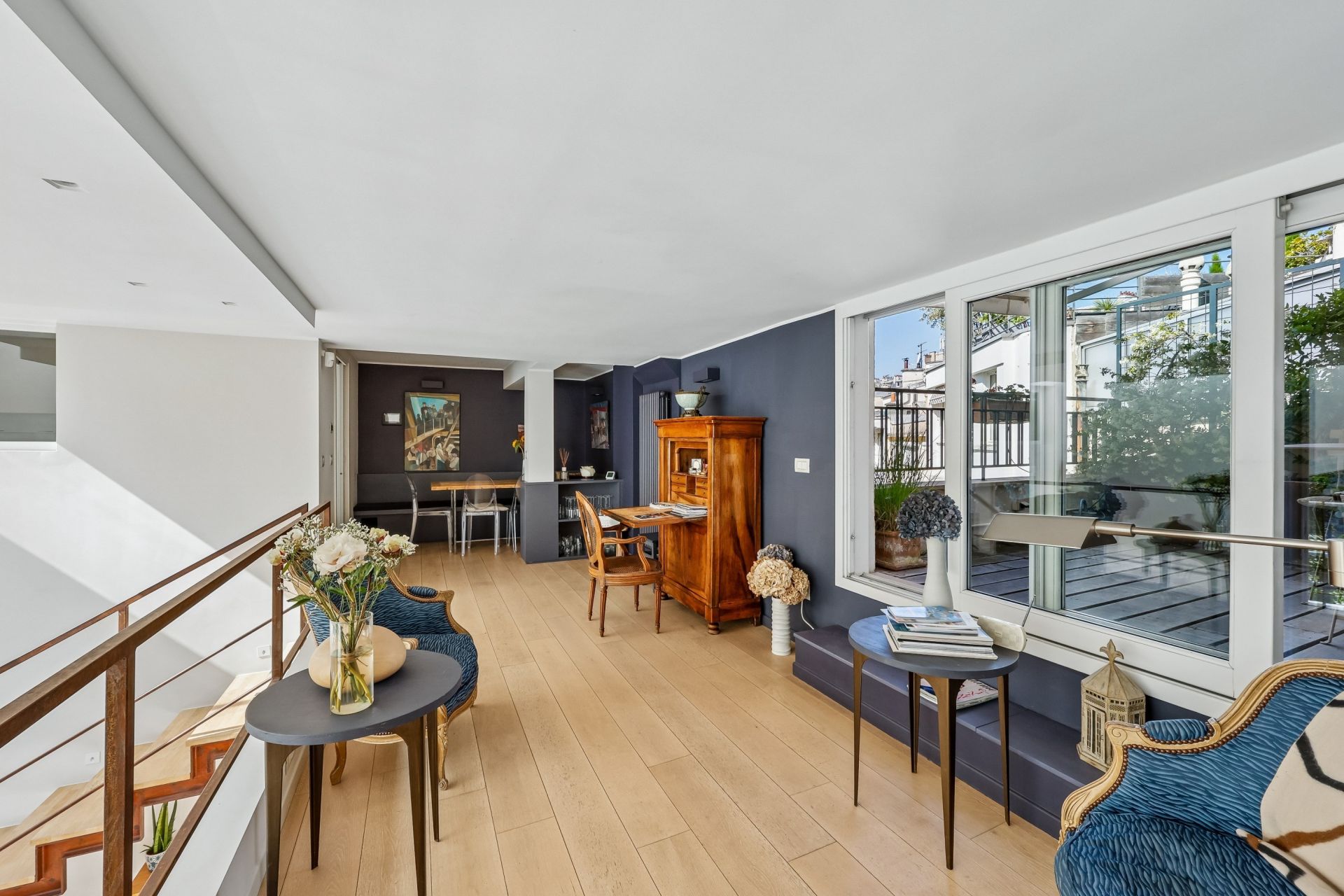 luxury apartment 6 Rooms for sale on PARIS (75016)