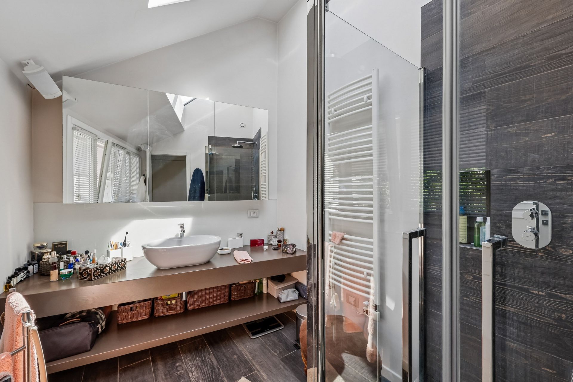 luxury apartment 6 Rooms for sale on PARIS (75016)