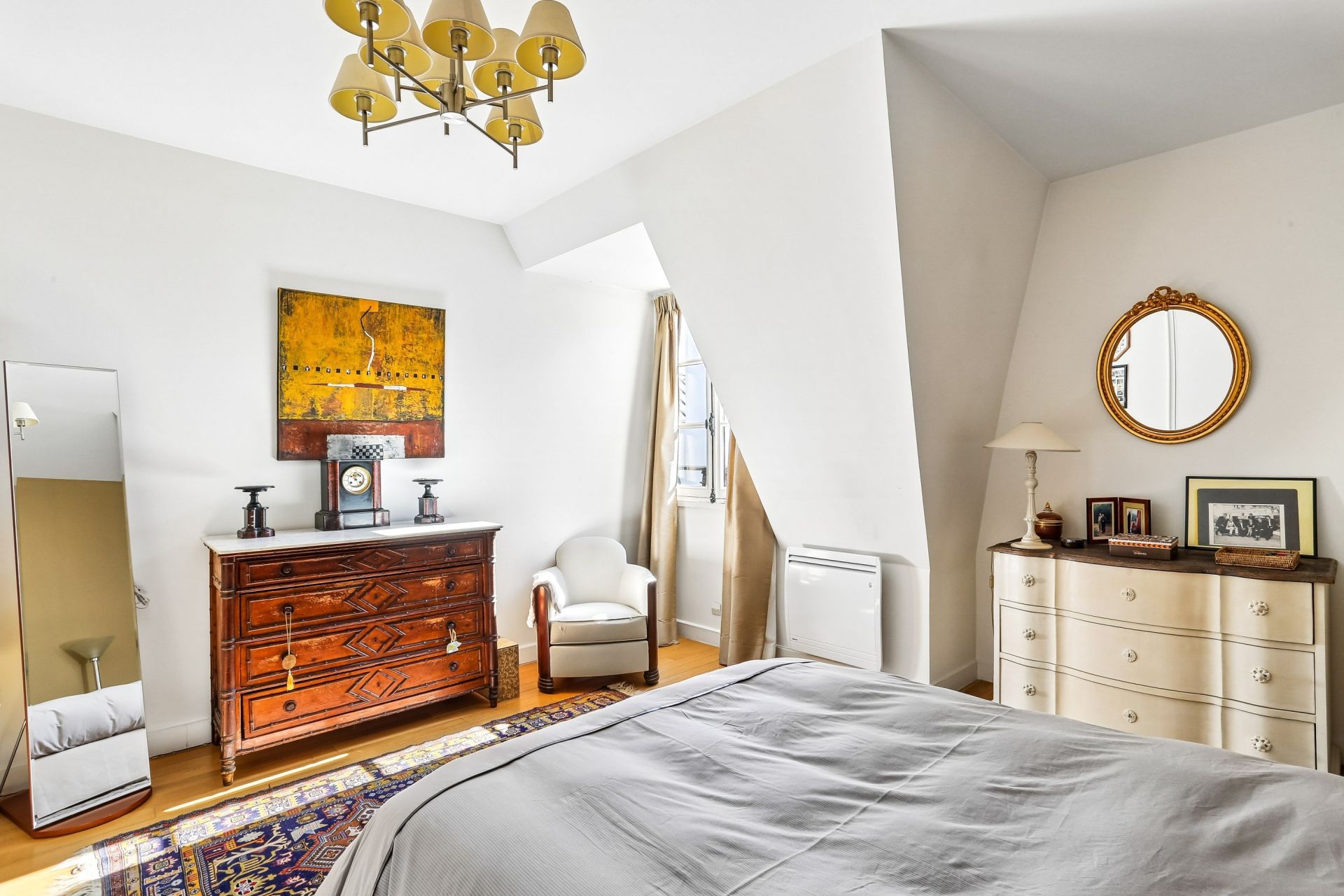 luxury apartment 5 Rooms for sale on PARIS (75003)
