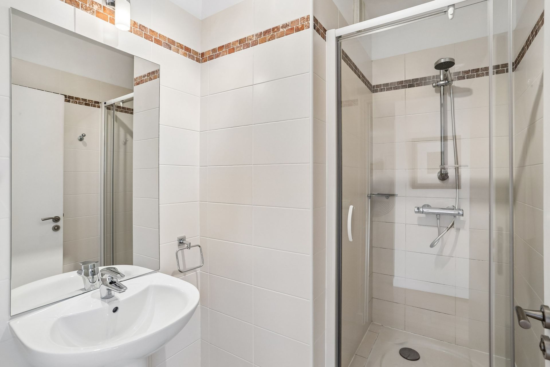 luxury apartment 5 Rooms for sale on PARIS (75003)