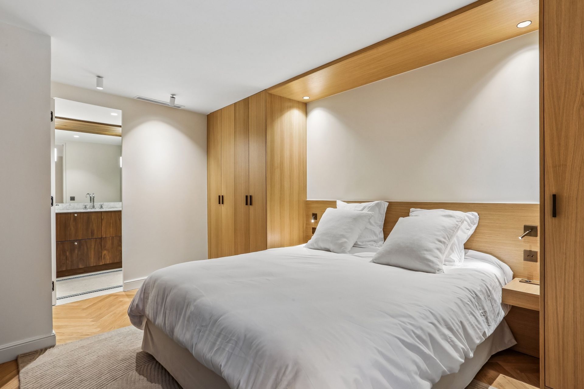 luxury apartment 2 Rooms for sale on PARIS (75006)