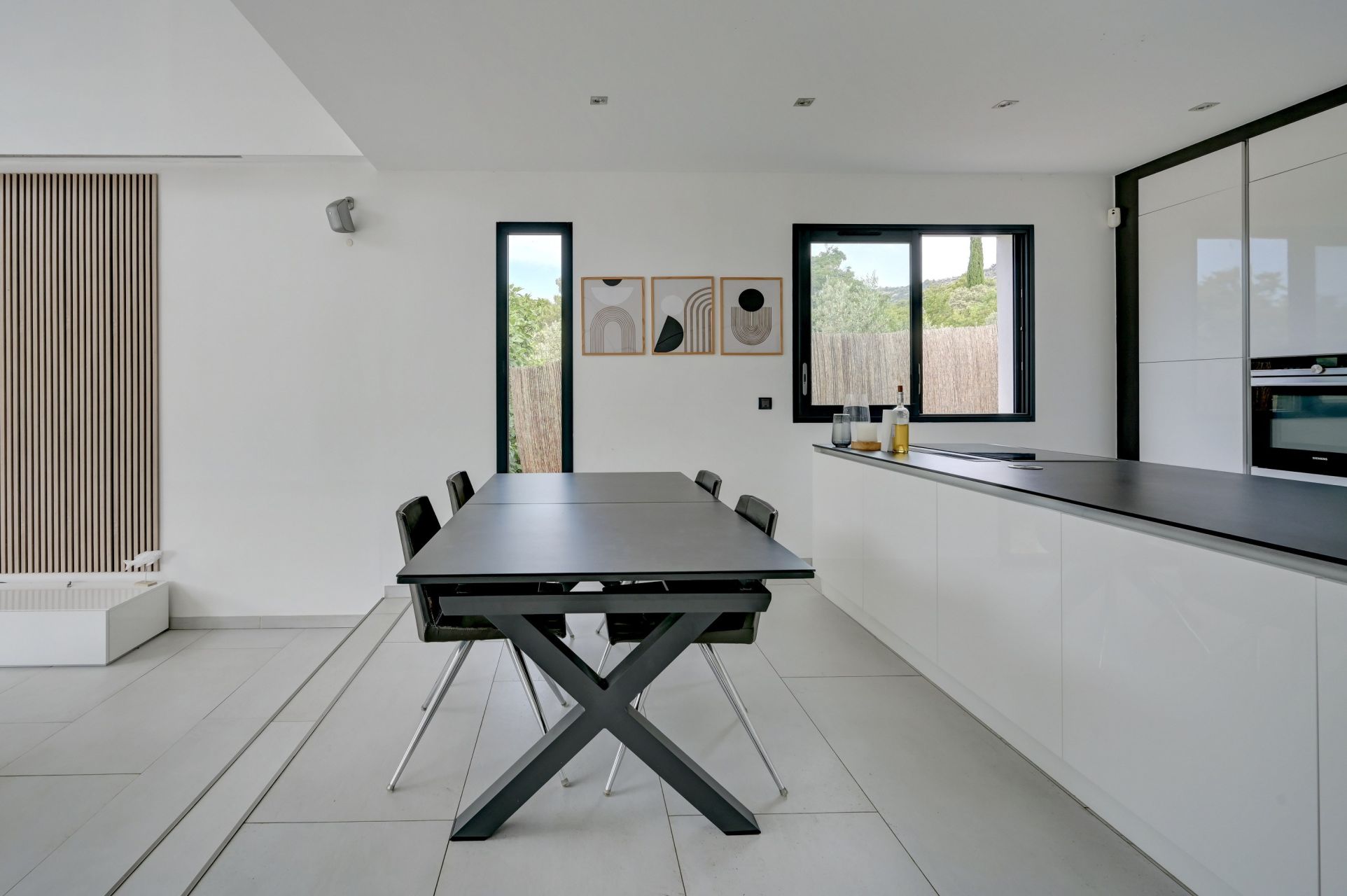 luxury house 5 Rooms for sale on AIX EN PROVENCE (13100)