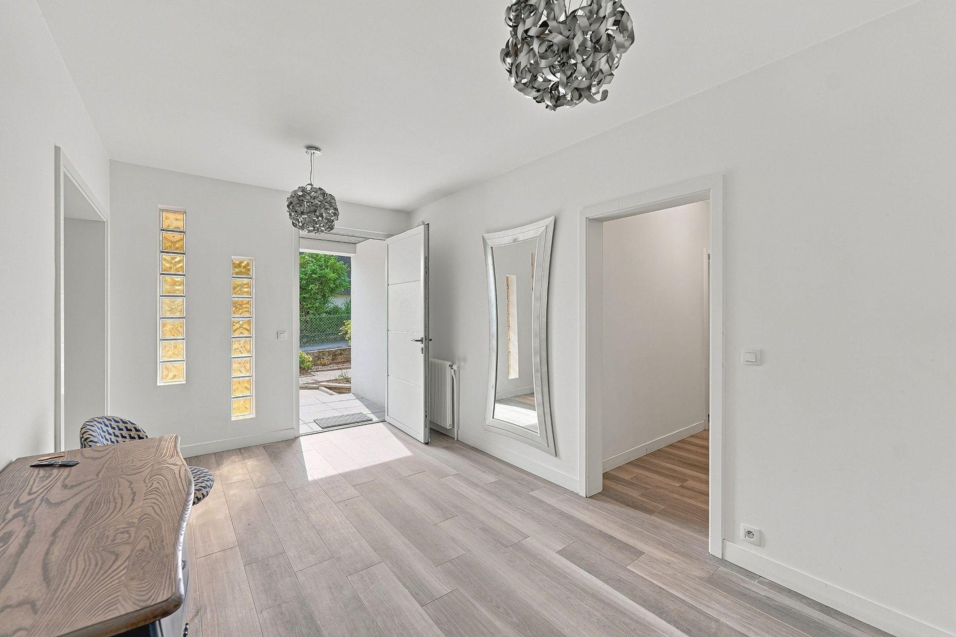 luxury house 8 Rooms for sale on PREVESSIN MOENS (01280)