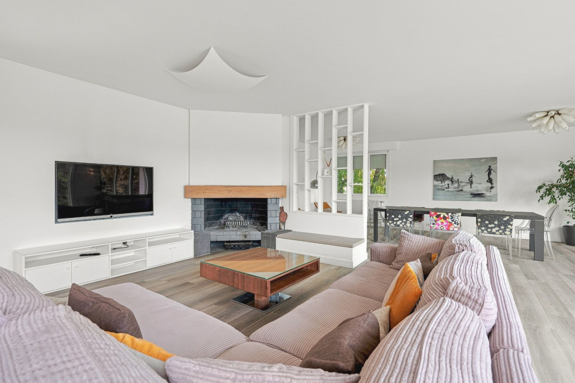 luxury house 8 Rooms for sale on PREVESSIN MOENS (01280)