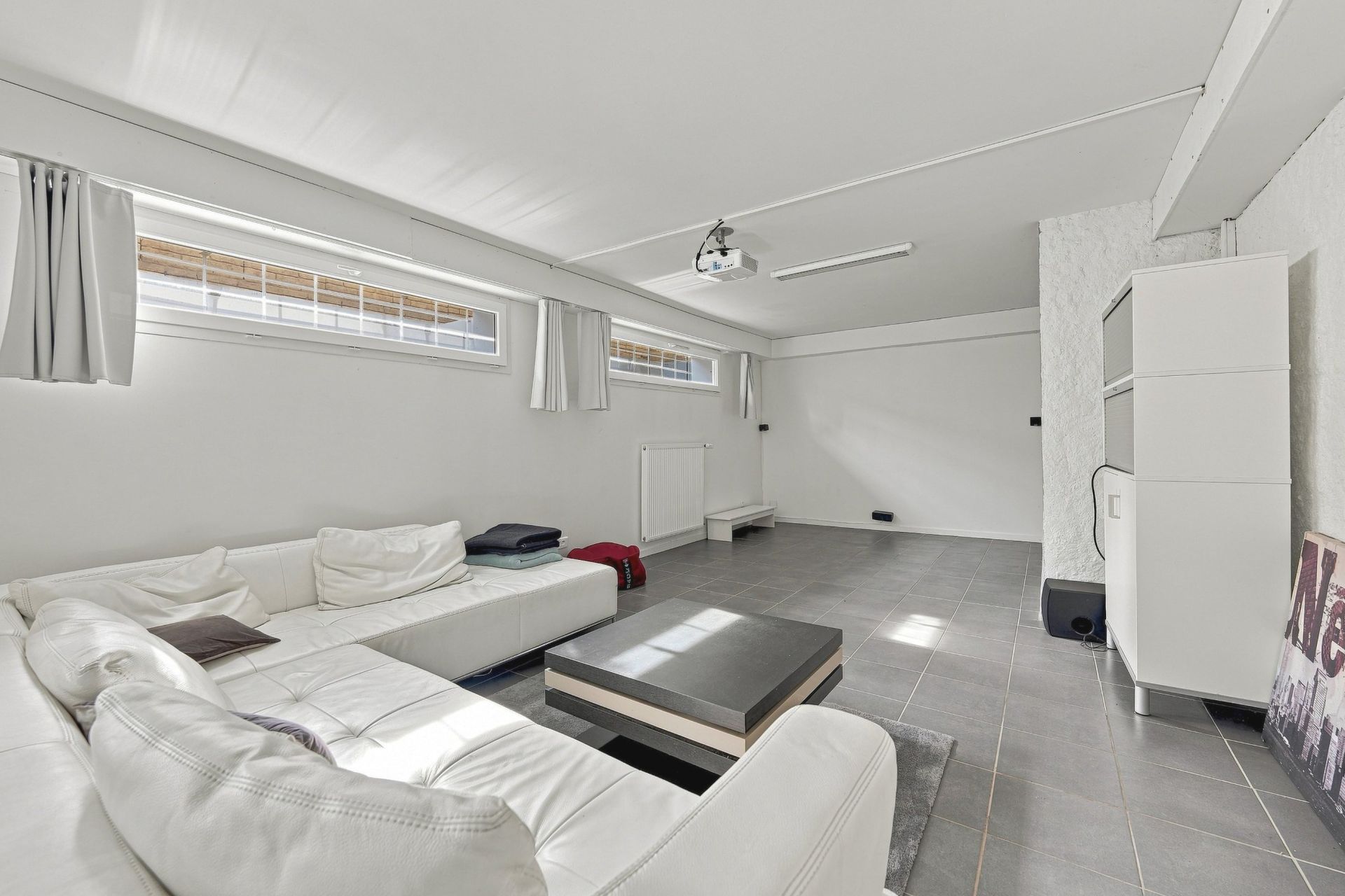luxury house 8 Rooms for sale on PREVESSIN MOENS (01280)