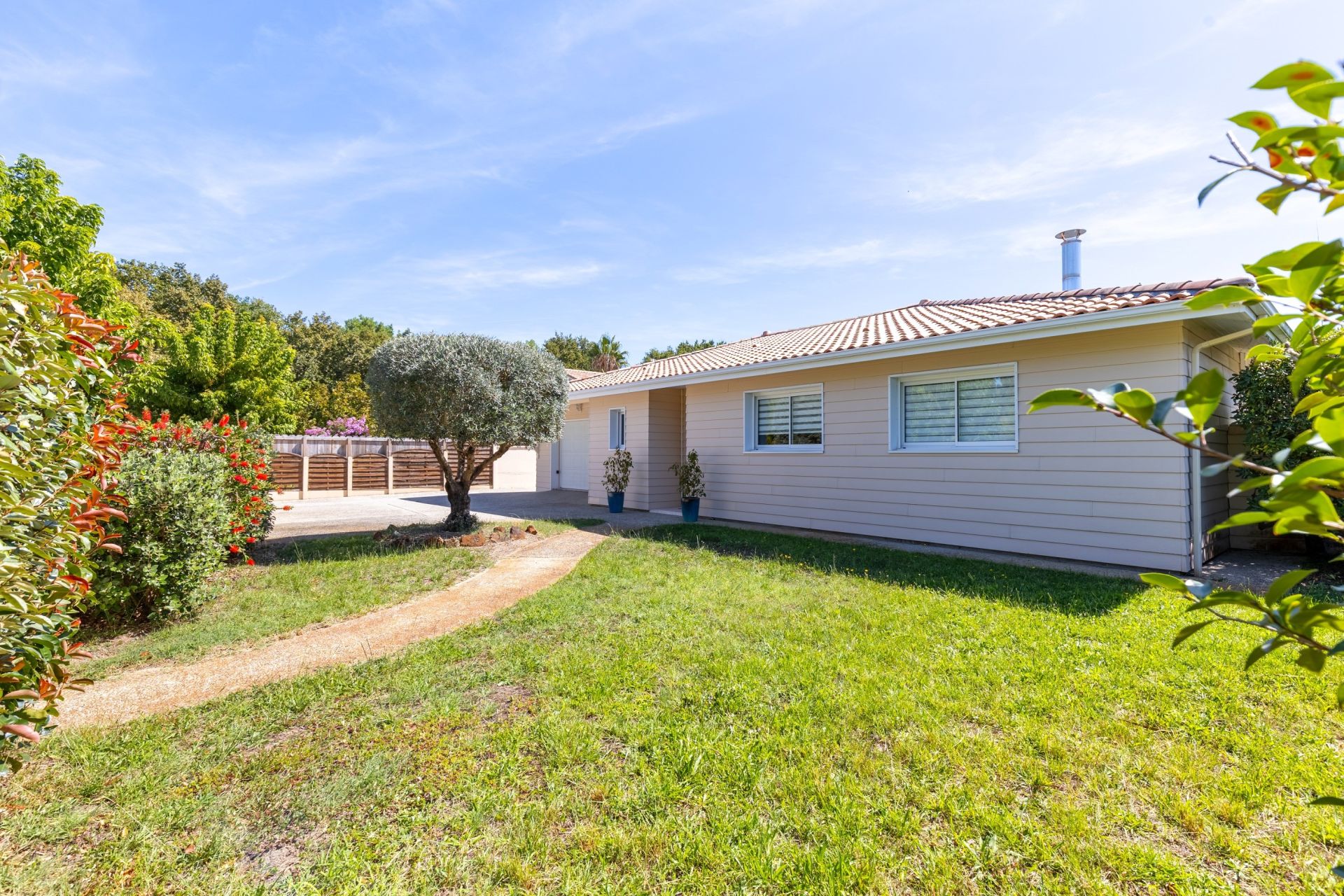 luxury house 6 Rooms for sale on LA TESTE DE BUCH (33260)