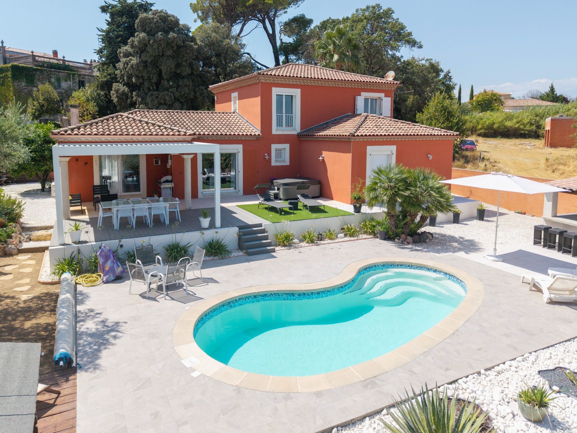 maison de luxe 5 Pièces en vente sur ESPONDEILHAN (34290)