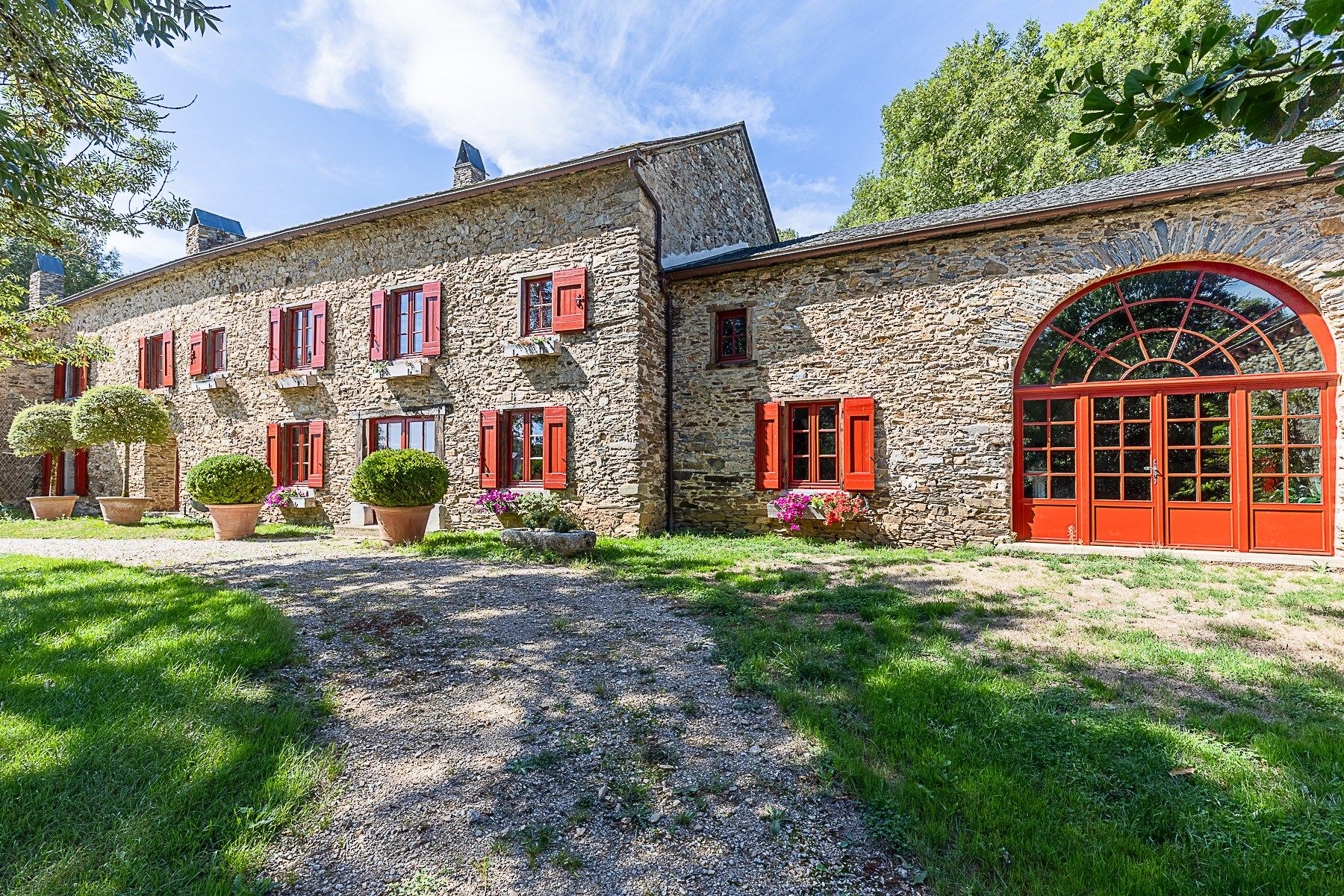 maison de luxe 11 Pièces en vente sur DOURGNE (81110)