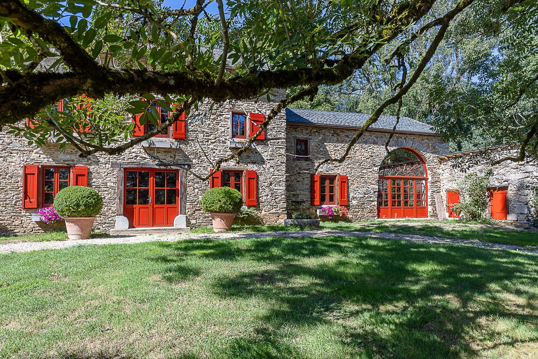 maison de luxe 11 Pièces en vente sur DOURGNE (81110)