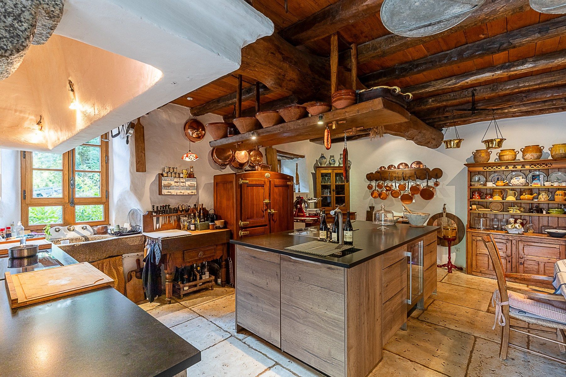 maison de luxe 11 Pièces en vente sur DOURGNE (81110)