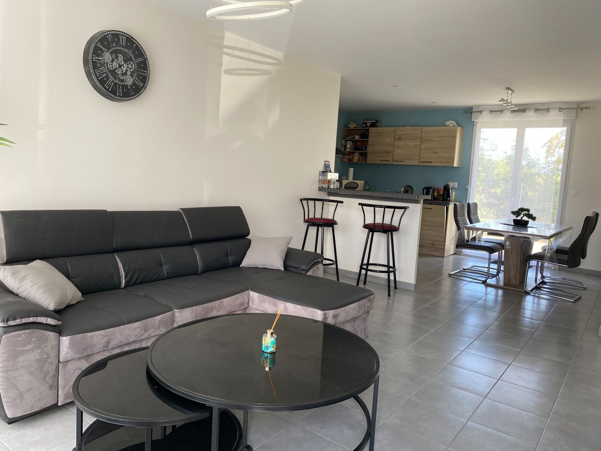 luxury house 4 Rooms for rent on LA VICOMTE SUR RANCE (22690)